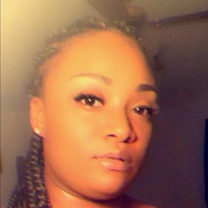 Meet your Posher, Jenise